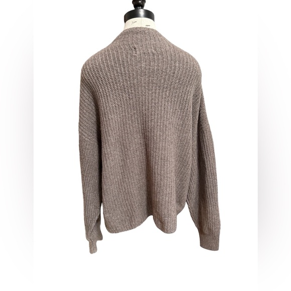 Old Navy SoSoft XL brown sweater - Picture 2 of 5